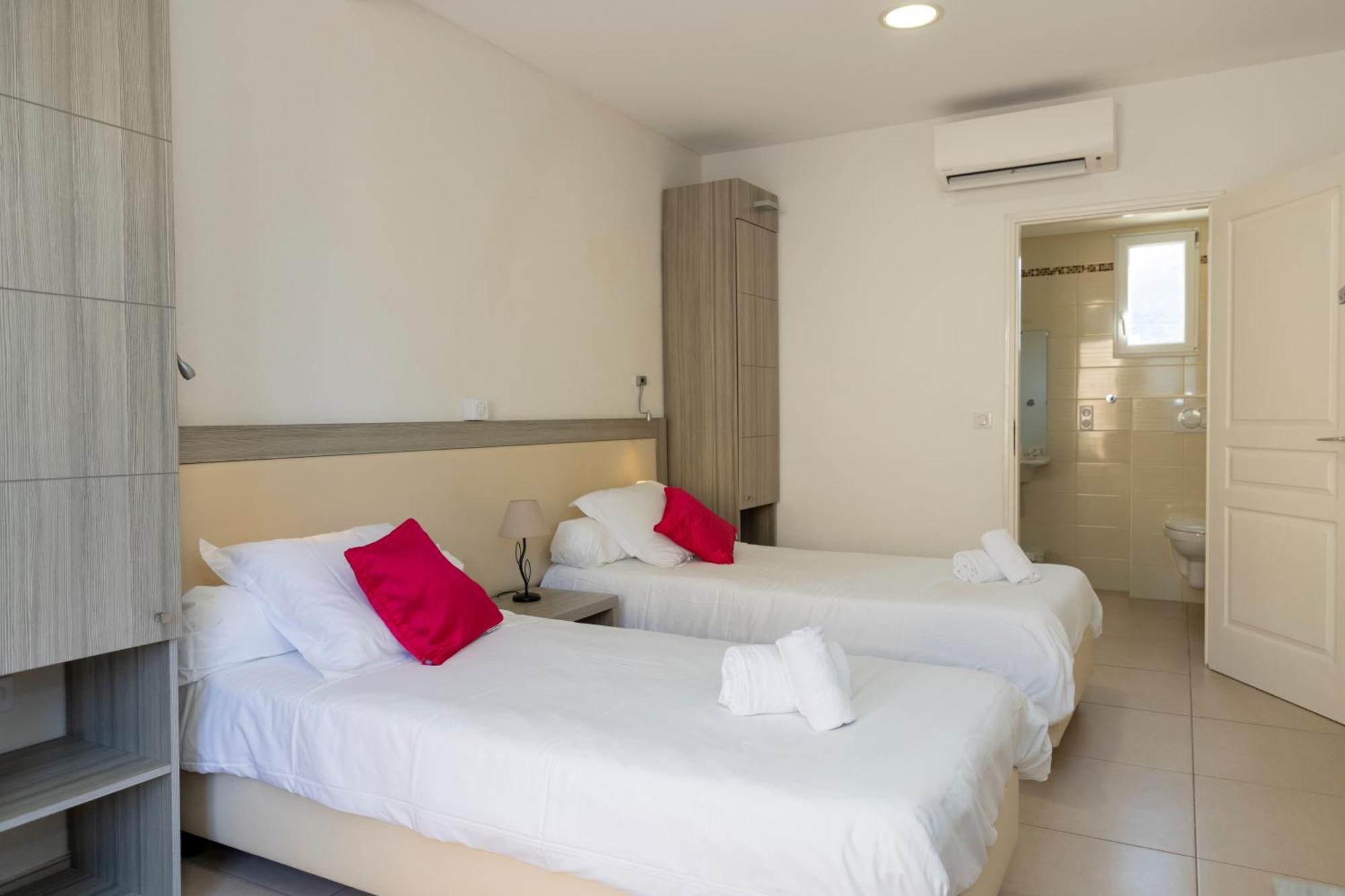 Hotel Et Residence Ta Kladia - Omigna การ์แฌส ภายนอก รูปภาพ